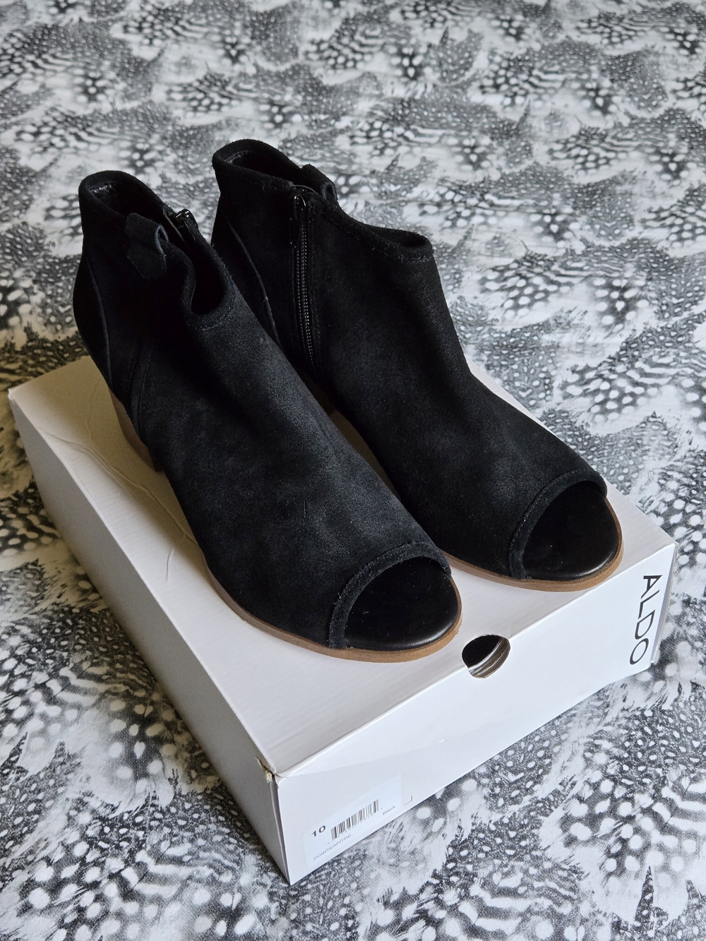 Aldo Women's Black Suede Peep-Toe Booties Size 10